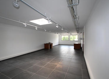 83 m² Business center building for rent in Montpellier, Rue de la Crouzette (34170) - 1 | MatchOffice.com