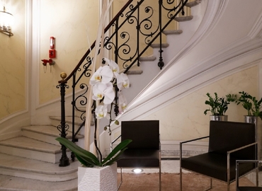 10 m² Business space in Paris 8, 6 (75008) - 0 | MatchOffice.com