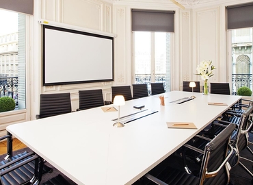 Rent a 30 m² Conference center in Paris, 1 (75008) - 0 | MatchOffice