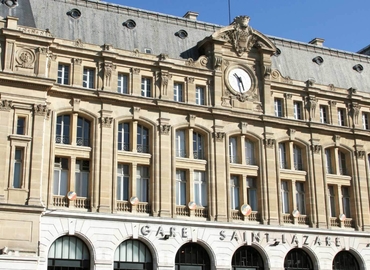 Book a 30 m² Conference hall in Paris, 1 (75008) - 1 | MatchOffice