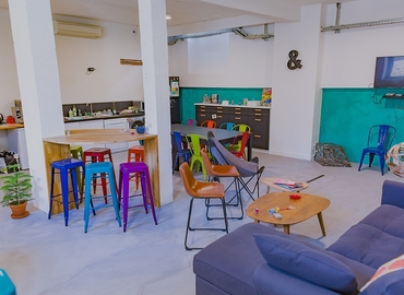 Lease comfortable a 200 m² Shared workspace  in La Rochelle, Boulevard Emile Delmas 98 (17000) - 2 | MatchOffice.com