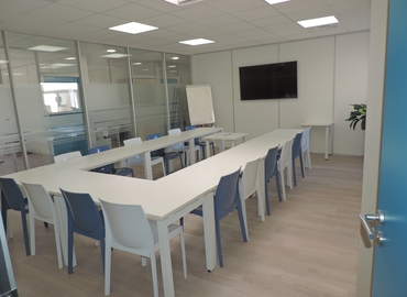 13 m² Conference hall in Lyon, 1 (69760) - 0 | MatchOffice