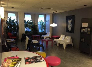 Explore suitable a 35 m² Coworking  in Thiais, Tour Europa (94320) - 1 | MatchOffice.com