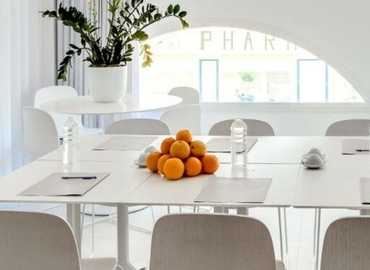 Choose a 24 m² Meeting room in Nice, 1 Place du Pin  (06300) - 7 | MatchOffice