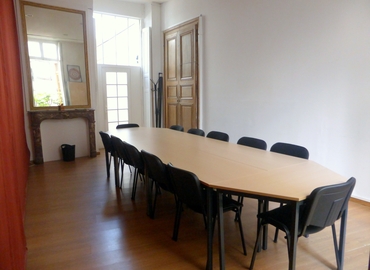 10 m² Business center place up for rent in Paris, Rue Saint-Antoine 46 (75004) - 10 | MatchOffice.com