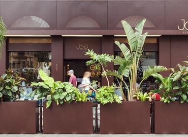 Choose a 16 m² Conference room in Nice, 1 Place du Pin  (06300) - 6 | MatchOffice