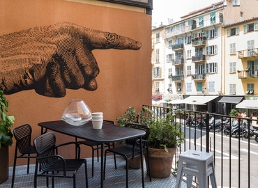 Book a 16 m² Convention center in Nice, 1 Place du Pin (06300) - 18 | MatchOffice.com