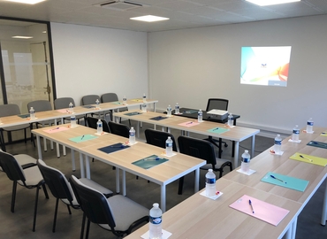 Book a 36 m² Conference room in Marseilles, 39 Rue Roger Renzo (13008) - 0 | MatchOffice.com