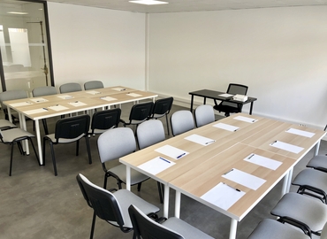 Book a 36 m² Conference center in Marseilles, 39 Rue Roger Renzo (13008) - 6 | MatchOffice.com