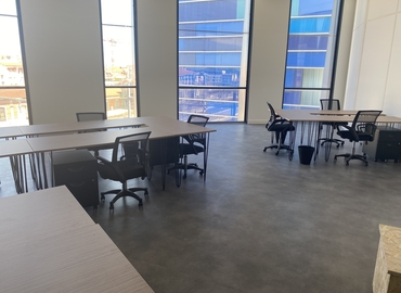 1200 m² Business center in Perpignan, Boulevard Saint-Assiscle (66100) - 1 | MatchOffice