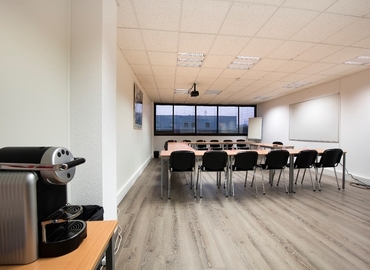 3000 m² Convention center in Gironde, 3 Rue de Golf  (33700) - 3 | MatchOffice.com