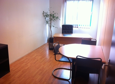 150 m² Business park in Champs-sur-Marne, 11 Rue Albert Einstein (77420) - 1 | MatchOffice