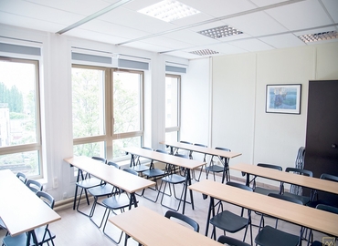 600 m² Business space in Val-de-Marne, 70 avenue du Général De Gaulle (94000) - 4 | MatchOffice.com