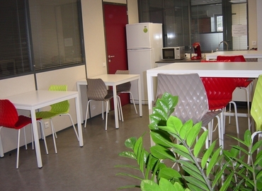 Virtual business address in Gard, 76 Allées Louis Bleriot (30320) - 2 | MatchOffice.com