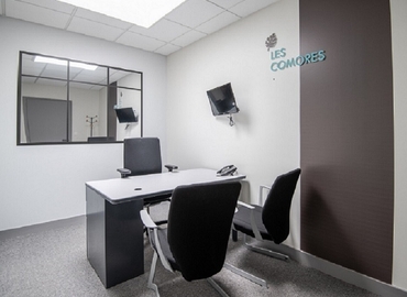 150 m² Convention center in Saint Avertin, 39 Rue des Granges Galand  (37550) - 1 | MatchOffice.com