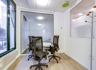 150 m² Business park in Paris 15, 71 rue Desnouettes (75015) - 2 | MatchOffice