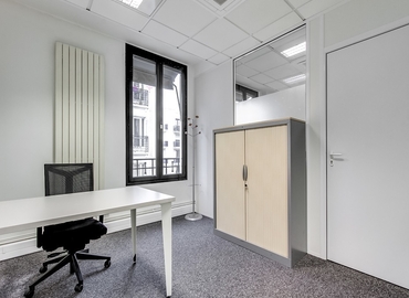 Virtual address in Paris 15, 71 rue Desnouettes (75015) - 0 | MatchOffice