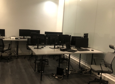 17 m² Conference hall in Paris 8, Rue de la Tremoille (75008) - 8 | MatchOffice.com