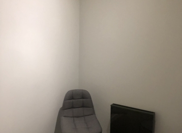 17 m² Conference room in Paris 8, Rue de la Tremoille (75008) - 14 | MatchOffice