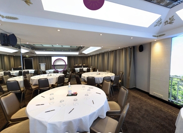 Salle de conférence à louer à Paris 8 135 m², Avenue de Friedland 40 - 0 | MatchOffice.fr