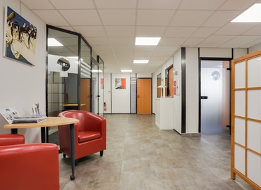 Domiciliation commerciale à location à Versailless 450 m², 35 rue des Chantiers - 9 | MatchOffice.fr