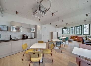 Business centers à louer à Paris 19 200 m², 15 rue Clavel - 7 | MatchOffice.fr