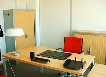 35 m² Meeting room in Marseilles, 165 avenue du Prado (13008) - 1 | MatchOffice.com
