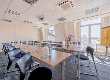 98 m² Conference hall in Paris 3, 4 Place Louis Armand (75603) - 3 | MatchOffice