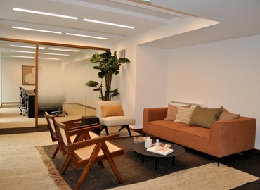 60 m² Convention center in Paris 8, 31 rue du Colisée (75008) - 2 | MatchOffice.com