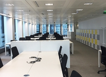 100 m² Conference hall in Courbevoie, 16 Place de l'Iris (92400) - 10 | MatchOffice.com