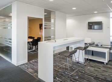 88 m² Conference hall in Courbevoie, 19-21 Avenue Dubonnet (92400) - 4 | MatchOffice.com