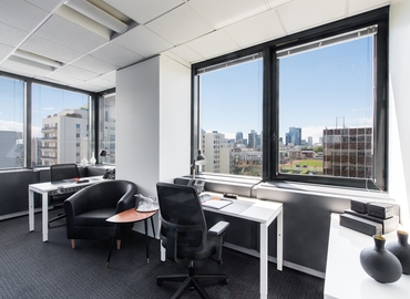 88 m² Conference room in Courbevoie, 19-21 Avenue Dubonnet (92400) - 6 | MatchOffice.com