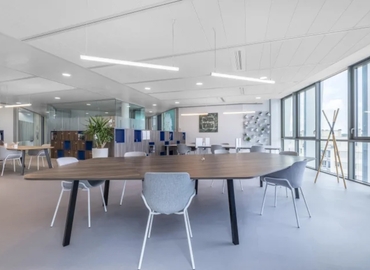 40 m² Convention center in Versailless, Parvis Colonel Arnaud Beltrame (78000) - 10 | MatchOffice.com