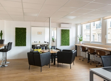 30 m² Conference hall in Marseilles, 565 avenue du Prado (13008) - 11 | MatchOffice.com