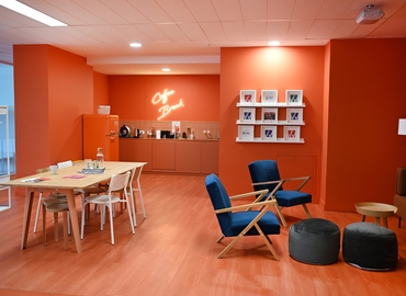 100 m² Business park in Courbevoie, Quai du Président Paul Doumer 25 (92400) - 1 | MatchOffice