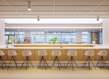 100 m² Business center in Courbevoie, Quai du Président Paul Doumer 25 (92400) - 10 | MatchOffice.com