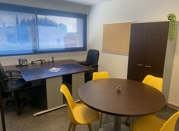 15 m² Serviced office in Perpignan, Rue du Moulinas 5 (66330) - 1 | MatchOffice.com