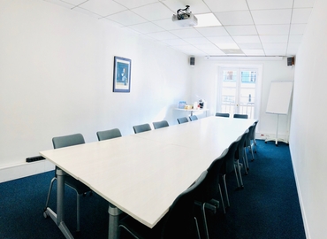 28 m² Shared workspace  in Paris 1, 5 (75001) - 3 | MatchOffice