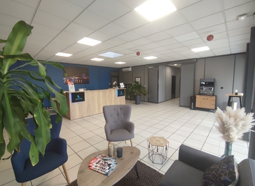 42 m² Business park in Lyon, 15 rue des Frères Lumière (69680) - 3 | MatchOffice.com