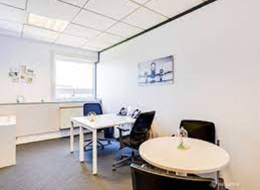 10 m² Business space in Paris 18, 383 rue de la Belle Etoile (95700) - 1 | MatchOffice.com