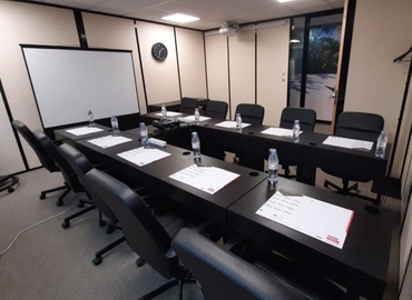 Bureaux équipés à location à Pertuis 10 m², 23 rue Benjamin Franklin ZAC St Martin - 8 | MatchOffice.fr