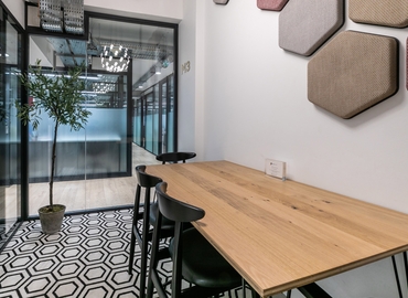 150 m² Business space in Paris 16, Avenue d'Iéna 49 (75116) - 21 | MatchOffice.com