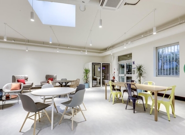 Business centers à louer à Paris 19 609 m², 10 Quai de Charente - 4 | MatchOffice.fr