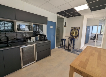34 m² Business park in Aix en Provence, Route de Valbrillant 12 (13590) - 1 | MatchOffice
