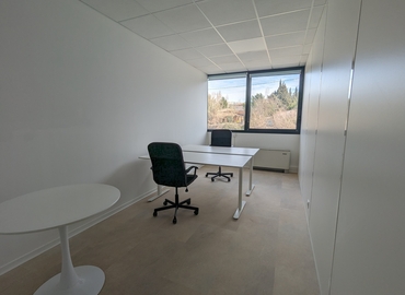 Parc d'affaires à louer à Aix en Provence 34 m², Route de Valbrillant 12 - 4 | MatchOffice.fr