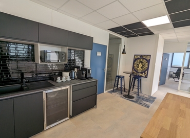 29 m² Convention center in Aix en Provence, Route de Valbrillant 12 (13590) - 1 | MatchOffice