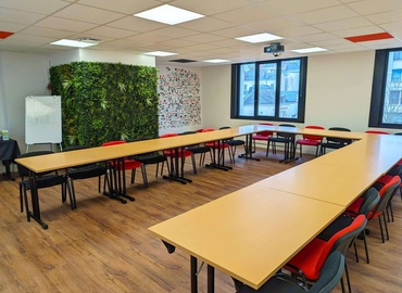 30 m² Business park in Tours, Place Michelet 15 (37000) - 1 | MatchOffice
