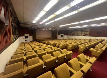 300 m² Convention center in Le Plessis Belleville, Avenue Georges Bataille 5 (60330) - 0 | MatchOffice