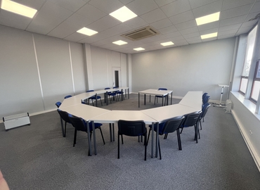 45 m² Convention center in Le Plessis Belleville, Avenue Georges Bataille 5 (60330) - 0 | MatchOffice