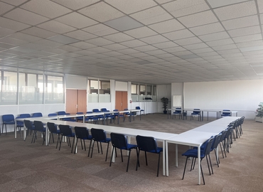 225 m² Conference hall in Le Plessis Belleville, Avenue Georges Bataille 5 (60330) - 0 | MatchOffice.com